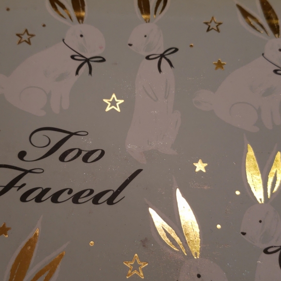 Too Faced makeup kit - Picture 2 of 4